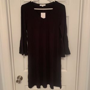 *NWT* Women’s New Directions Bell Sleeve Dress